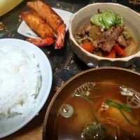 和牛すじ煮込みとエビのパリパリ揚げ|かおぴさん