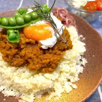 カリフラワーライスとキーマカレー