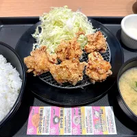 ■本格唐揚げ定食（5個）（ライス大盛）にクーポンでタルタル|マハロ菊池さん