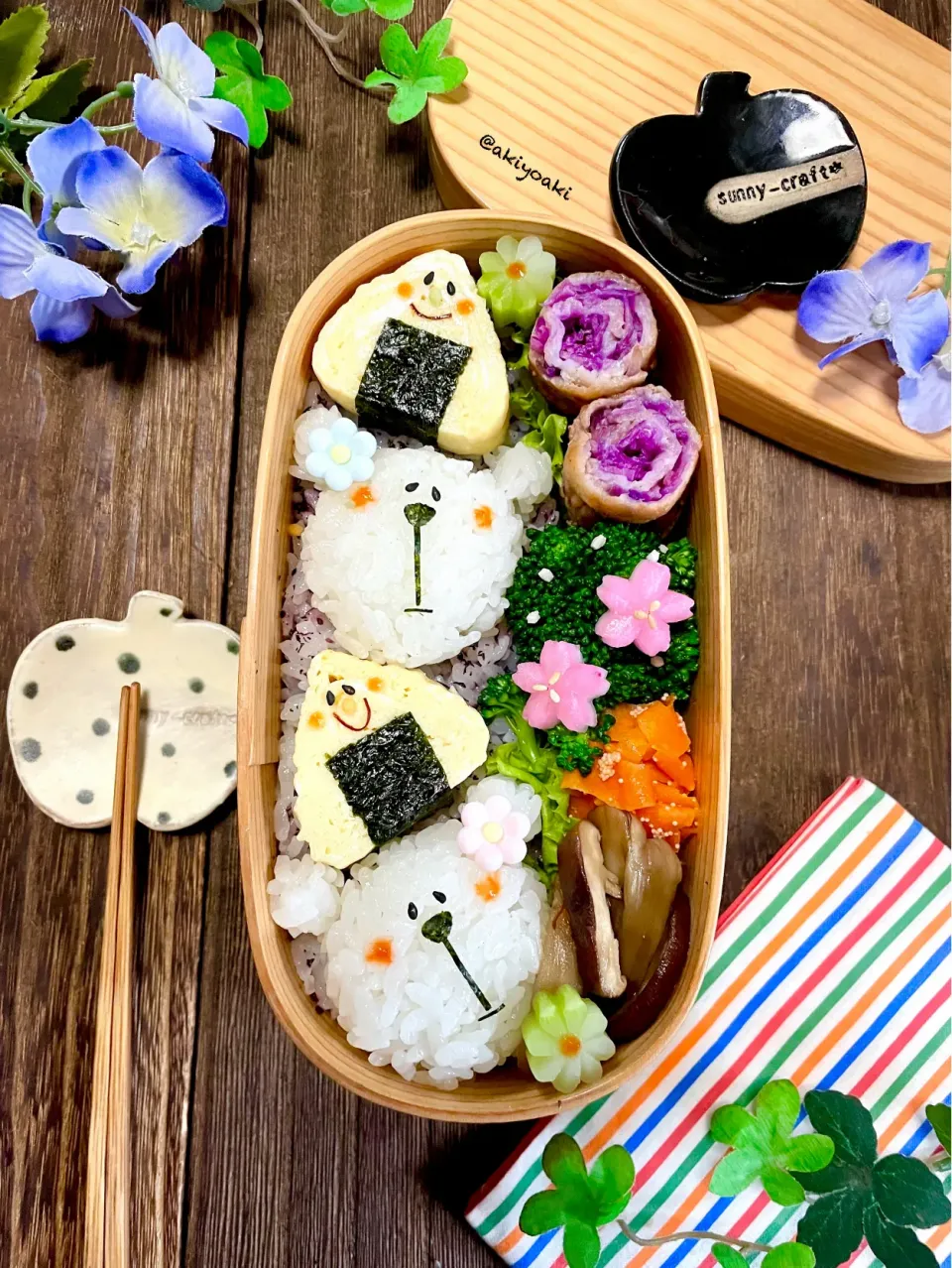 くまちゃんおにぎり弁当|Akiyoෆ¨̮⑅さん