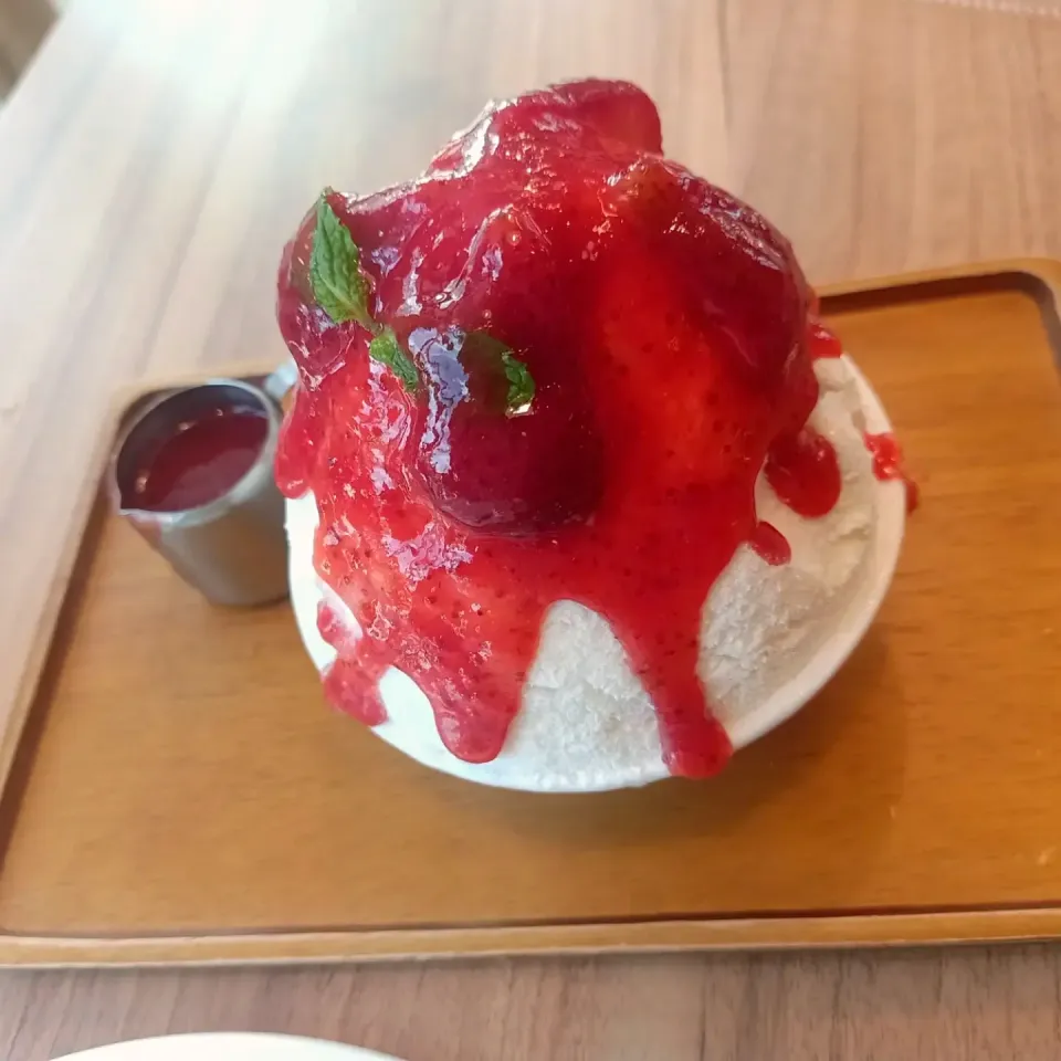 Juicy & Tasty Strawberry Bingsu 🍓🍧🍓🤤|An'leeさん