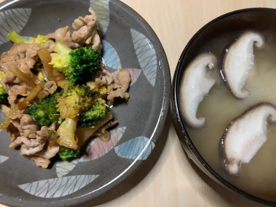 豚こま肉とブロッコリーの甘辛酢炒め|そらまめさん