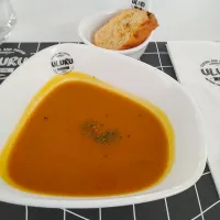 pumpkin soup 🍲🥖😗|Fan Fannyさん