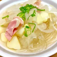 白菜とベーコンの春雨入りコンソメ煮🍲🍀|まいりさん