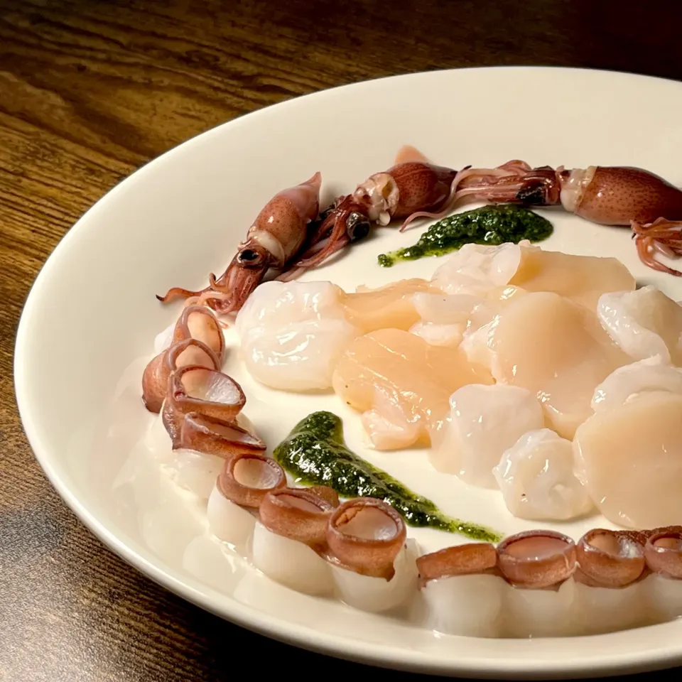 イカタコホタテのカルパッチョ　オオバジェノベーゼソース|biskesさん