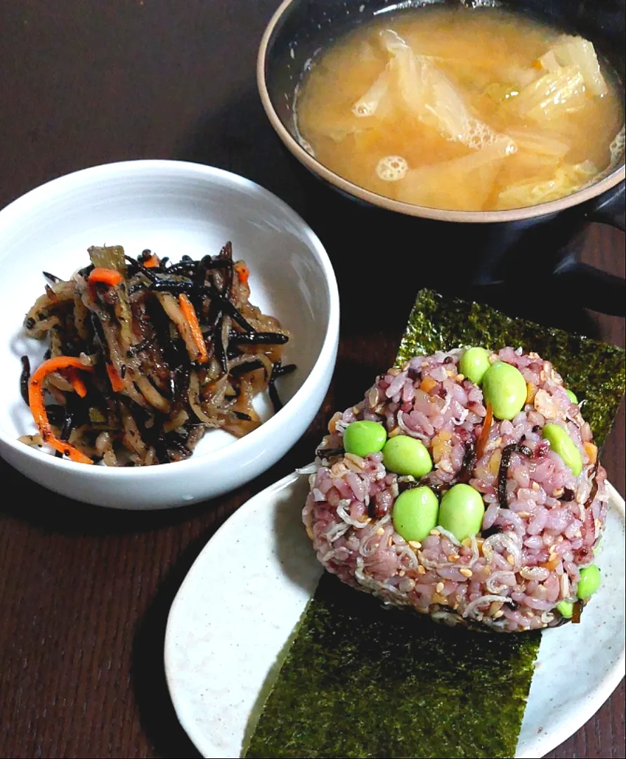 枝豆おにぎり🍙|きつねさん