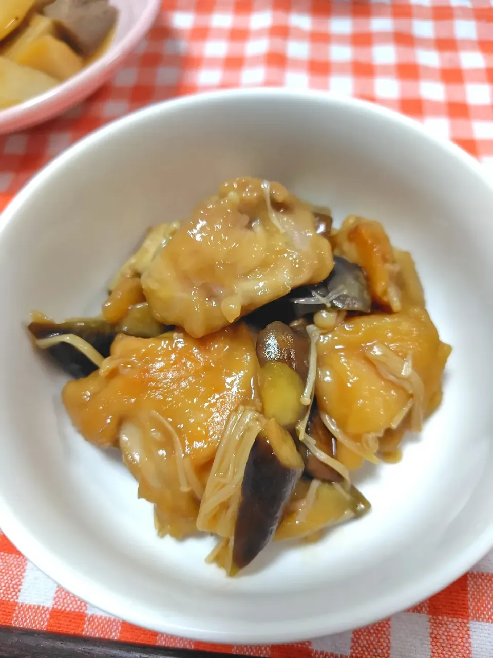鶏もも肉となすときのこのポン酢炒め|藤さんちのごはんさん