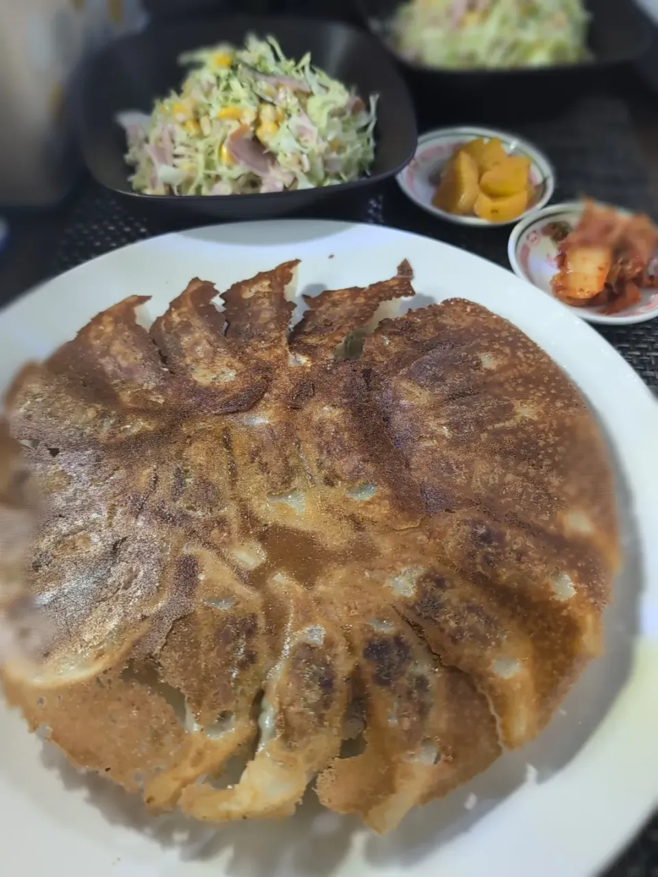餃子＆コールスローサラダ|テケテケさん
