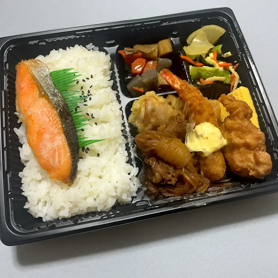 特撰幕の内弁当|T. Wonderさん