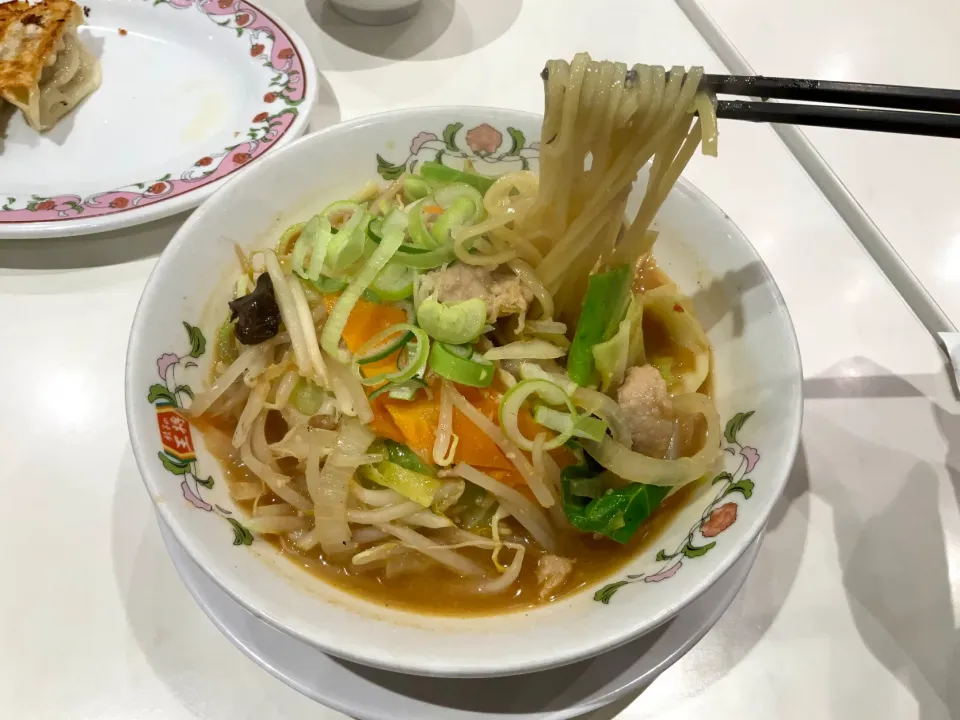 3月限定　野菜煮込みラーメン　餃子の王将|Takeshi  Nagakiさん