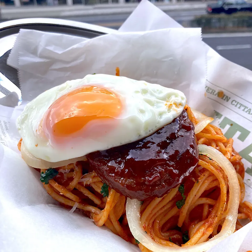 目玉焼き＆ハンバーグのせナポリタン|Kさん