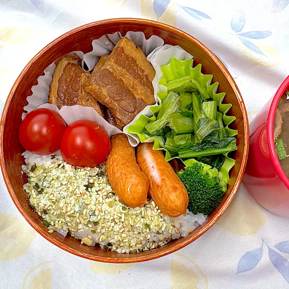 小松菜のおひたしと角煮弁当|ゆっきーさん