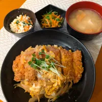 ☆カッとじ丼　☆白和え　☆豆苗ごま和え　☆味噌汁|chikakoさん