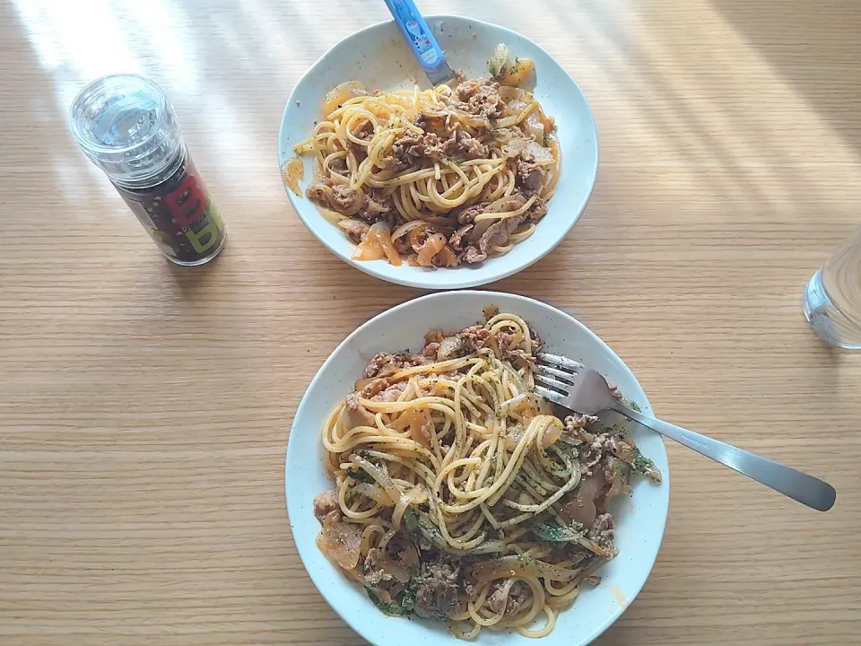 牛肉と玉ねぎのデミ風パスタ|るかぱぱさん