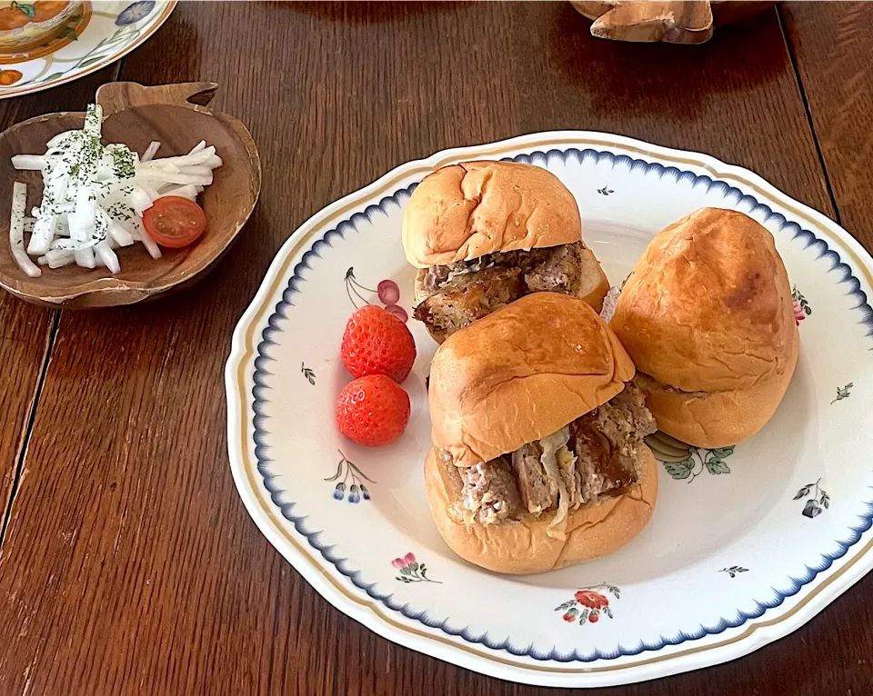 ブランチ♯メンチカツサンド|小松菜さん