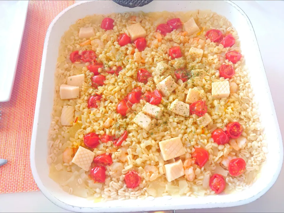 今日の昼食　麦のパエリア|pinknari🐰🌈さん