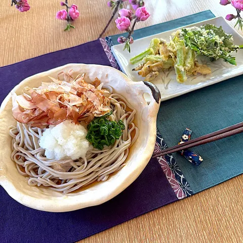 「めんつゆ」を使ってみたSnapdishの料理・レシピ写真:手打ちおろしそばと春の天ぷら🥢