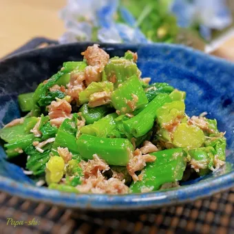 Snapdishの人気料理写真:高菜のとうとツナ缶の胡麻和え