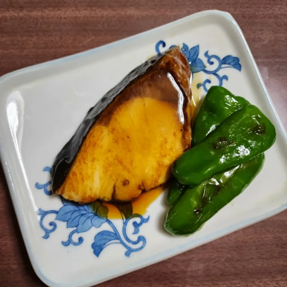 ぶりの照り焼き|ひろにぃさん