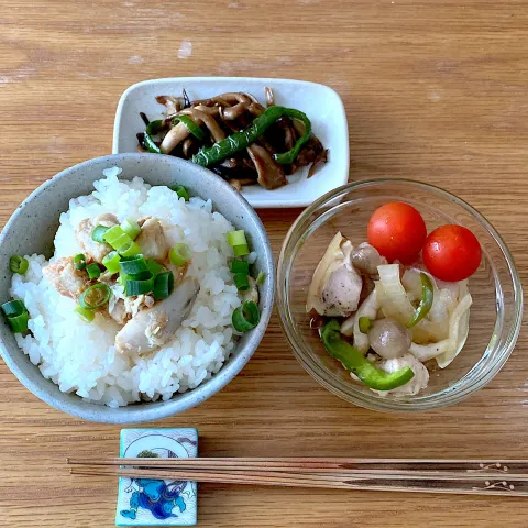 「高知県産ピーマン」を使ってみたSnapdishの料理・レシピ写真:お昼🍴🌞