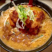 カツ味噌ラーメン|サンドウィッチ伯爵さん