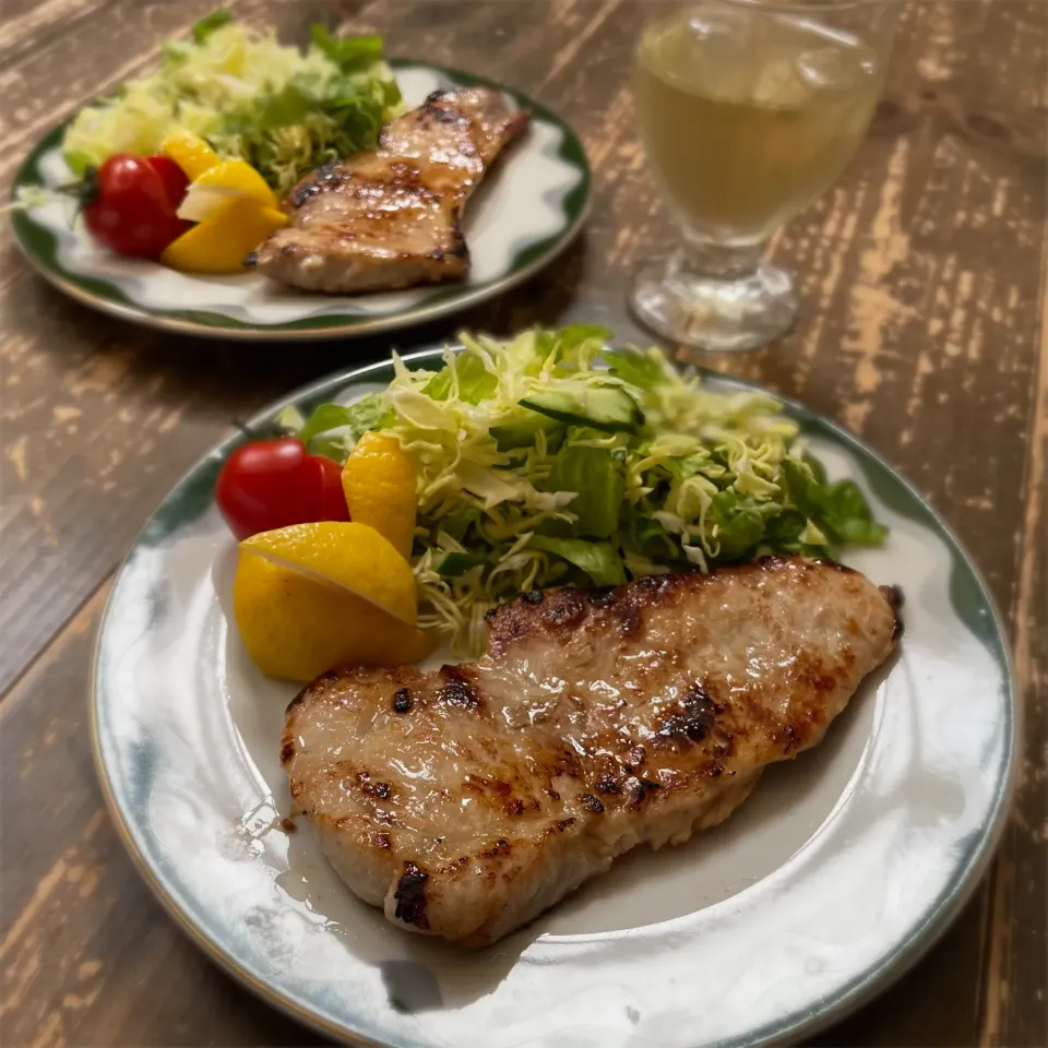 かおるさんの料理 豚ロースの粕漬け焼き|koji toyodaさん