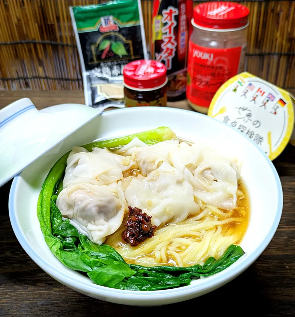 🌏『世界の食卓探検隊』🇨🇳中国料理
【鲜虾云吞面】|ayaさん