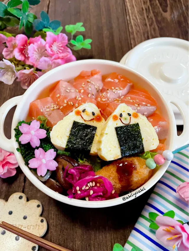Snapdishの料理・レシピ写真:サーモン丼弁当｜うれし♡たのし♡新入生お弁当♡