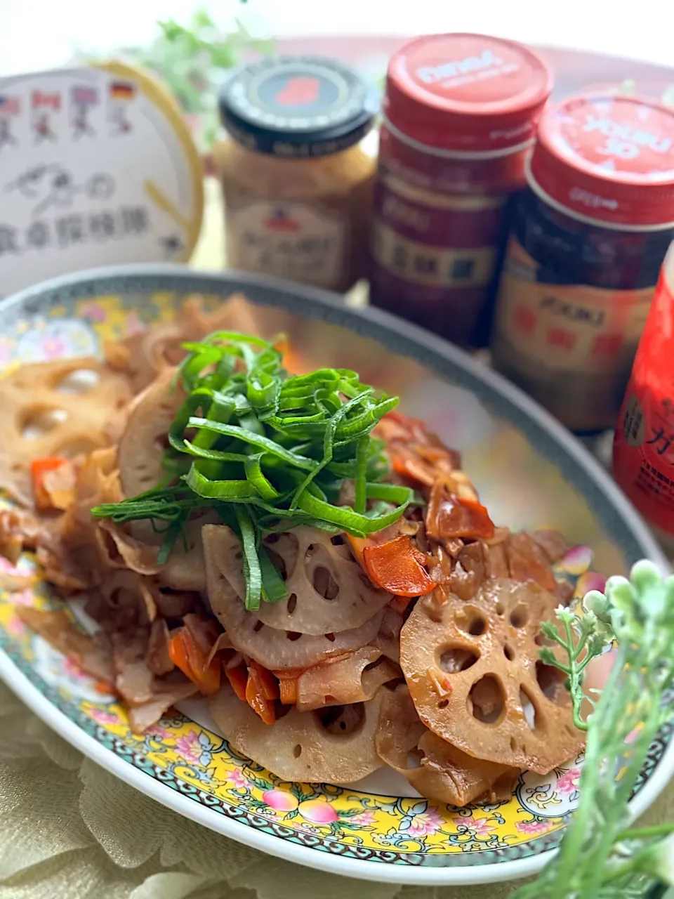 豆板醤入りピリ辛のれんこんきんぴら🥕|🌺🌺Foodie🌺🌺さん