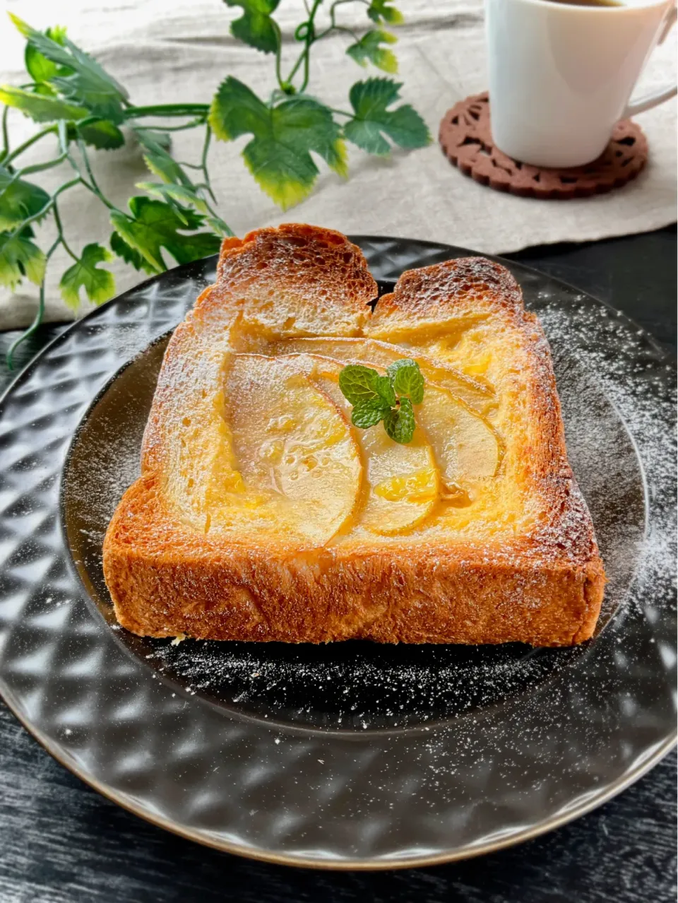 りんごnoクラフィー風トースト|スイーツポテトさん