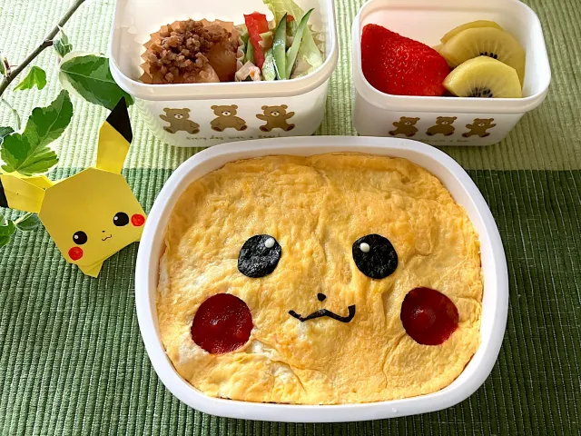 Snapdishの料理・レシピ写真:＊ピカチュウオムライス＊娘ちゃんのお弁当🍱＊｜うれし♡たのし♡新入生お弁当♡