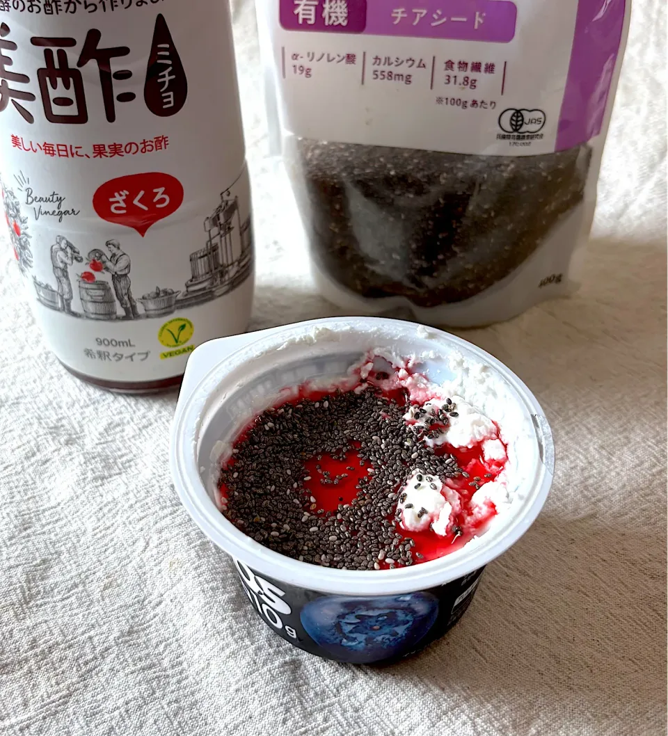 チアシードとミチョでヨーグルト|かっちゃん杉さん