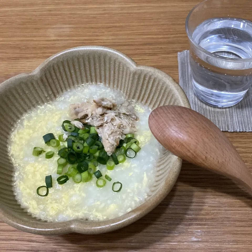 卵がゆ 塩鯖ほぐしのせ🥚|ここここのかさん