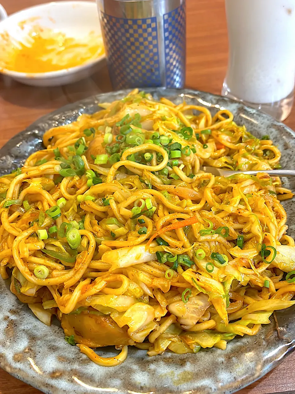 ネパールチキン焼きそば　でっかくね⁉️💦💦|Yoshihiro Andoさん