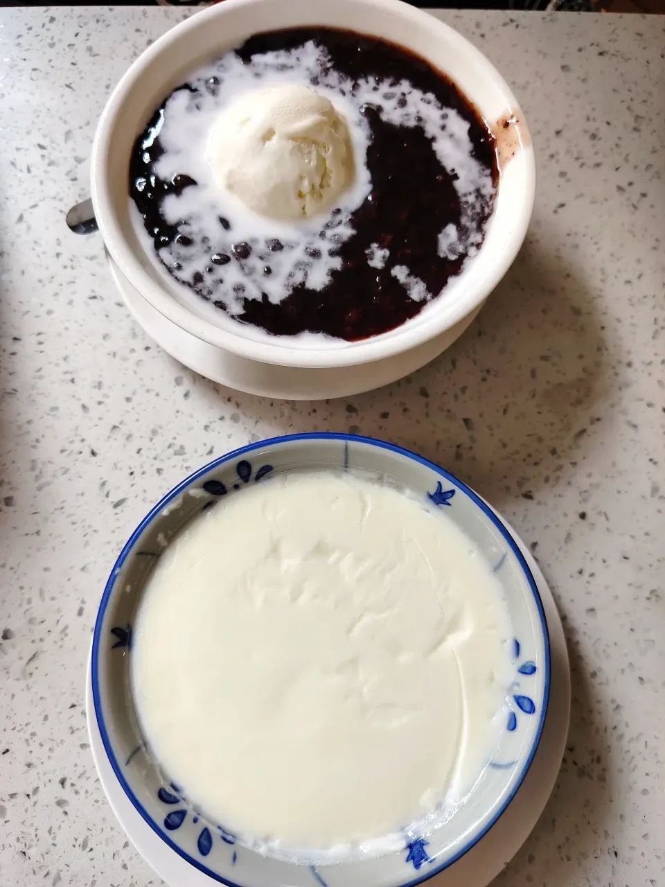 Dessert time... 双皮奶 黑糯米冰淇淋|🍒lynnlicious🍒さん