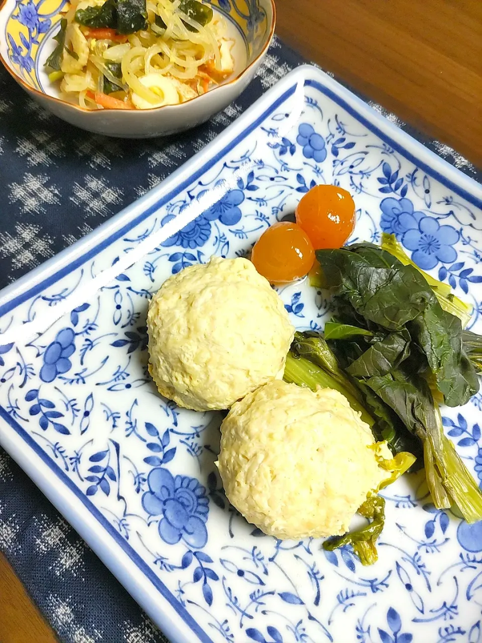 えのき蒸しハンバーグ＆マロニーのちくわ炒め|samutanさん