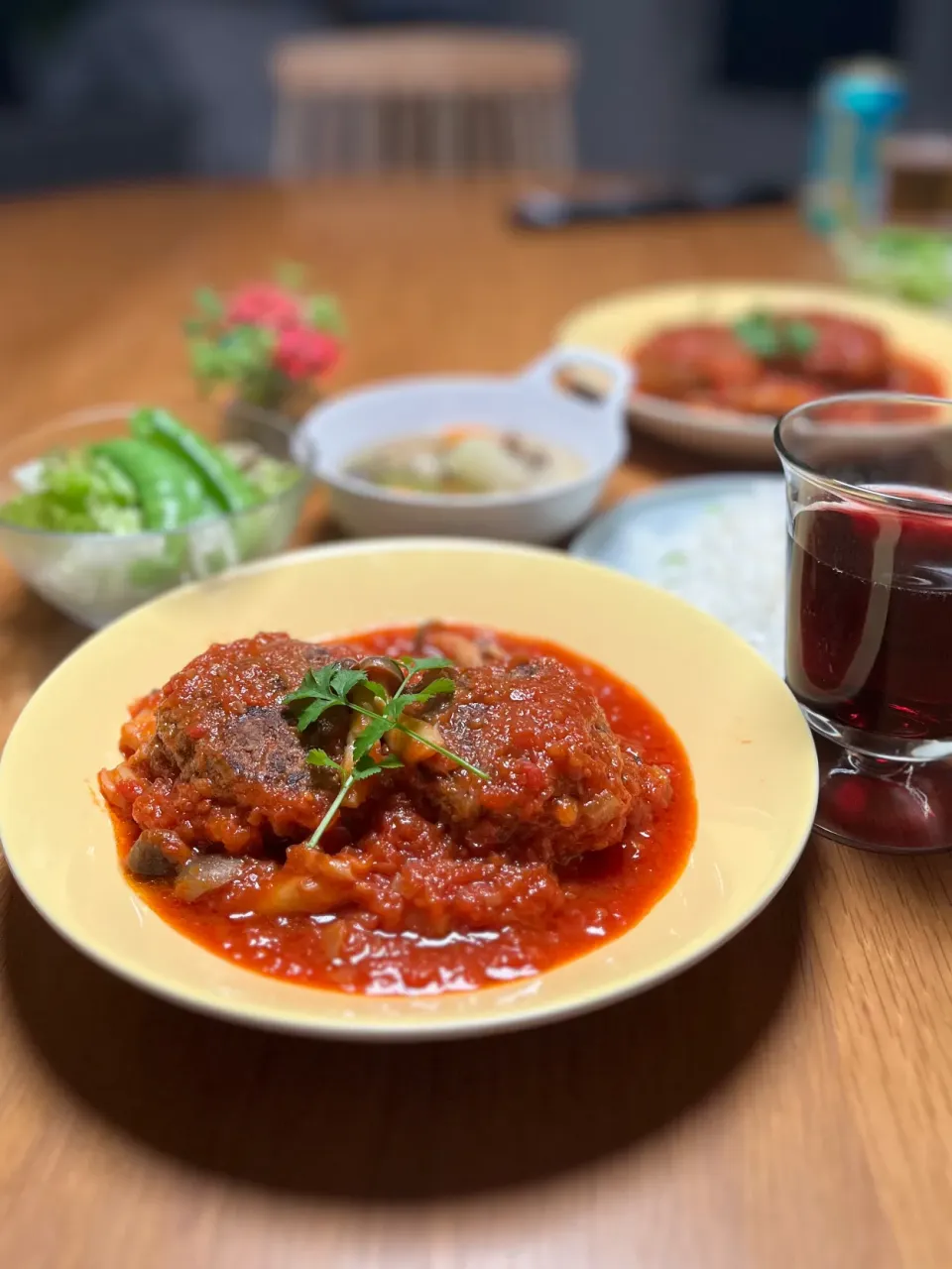 3/29の夕食　トマト煮込みハンバーグ|yoneさん