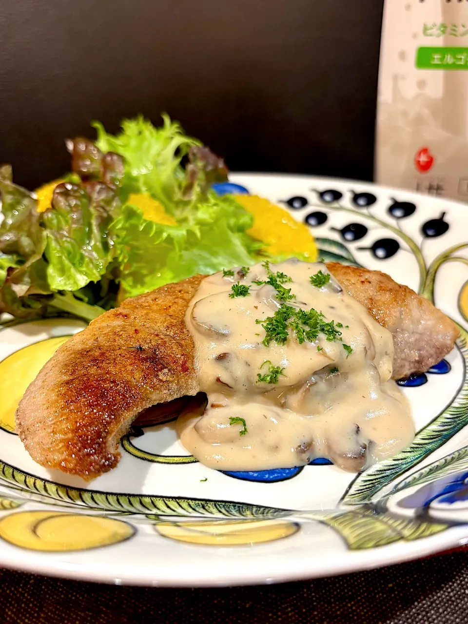 マグロのハラミのホワイトソースソースかけ|akikoさん