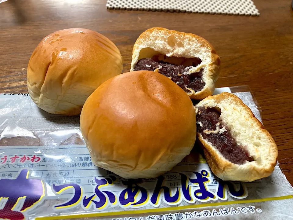 つぶあんぱん|はっちぃさん
