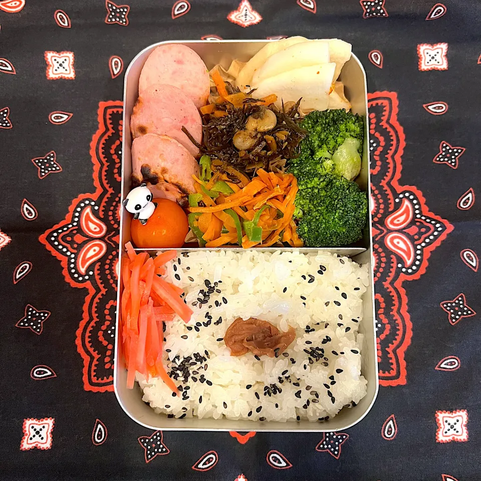 2025/03/31
魚肉ソーセージ🐟
人参🥕とピーマン🫑のバターソテー
ブロッコリー🥦のチーズ焼き
ひじき煮
大根の甘酢漬け
ミニトマト🍅|aichanさん
