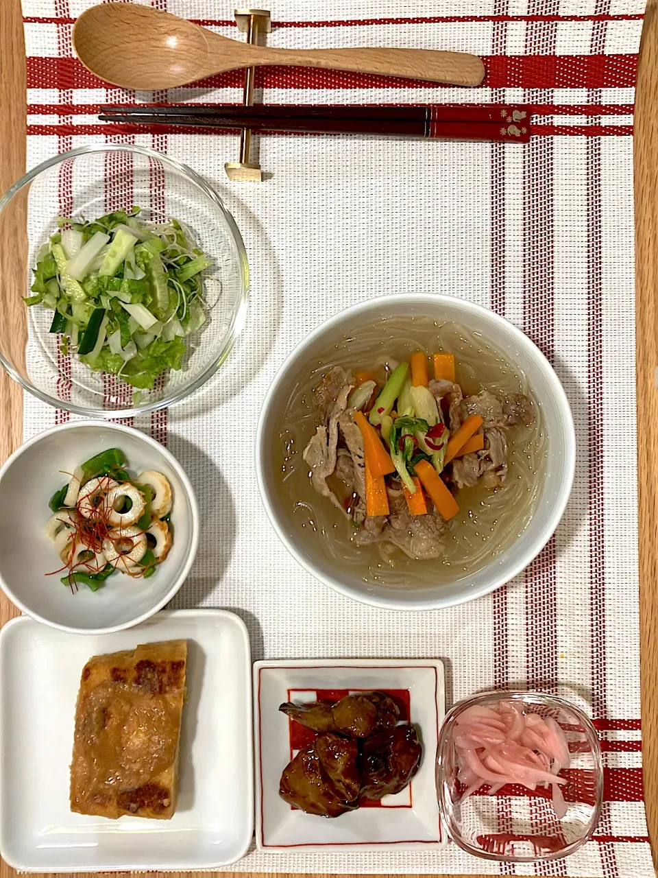 いつもの食材でエスニック風スープがメインの食卓|りん家のリアルな食卓記録さん