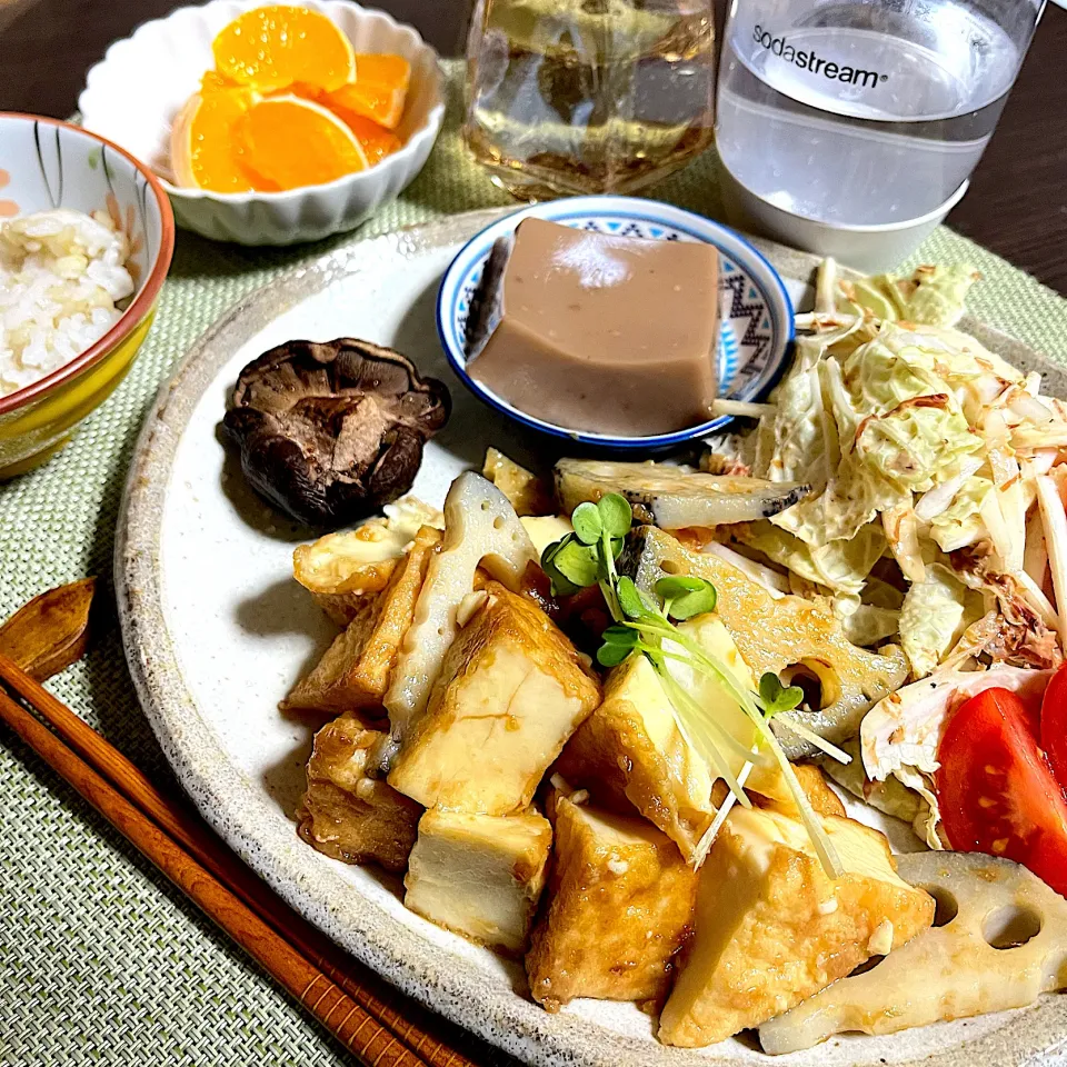 3/31晩ご飯：厚揚げと蓮根の梅マヨ炒め|ななみんさん