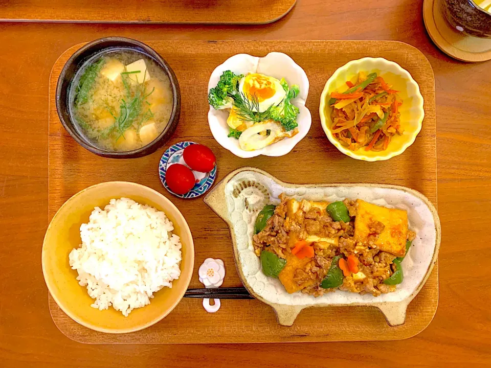 厚揚げとピーマンのとろとろそぼろ餡のおぼんごはん|すずさん