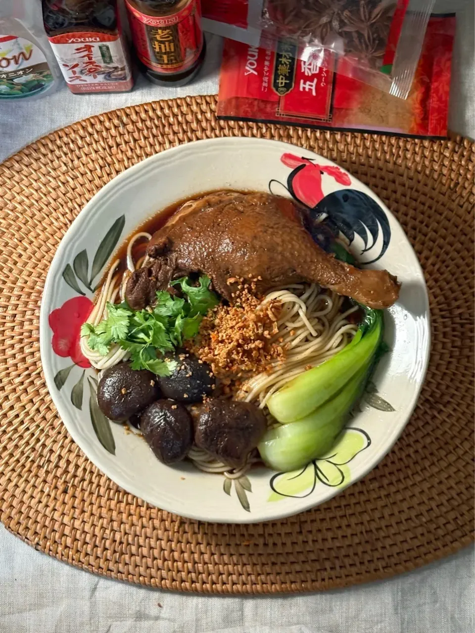 鴨の煮込みスープ麺 /บะหมี่เป็ด (鸭肉面)|まる(丸大豆)さん