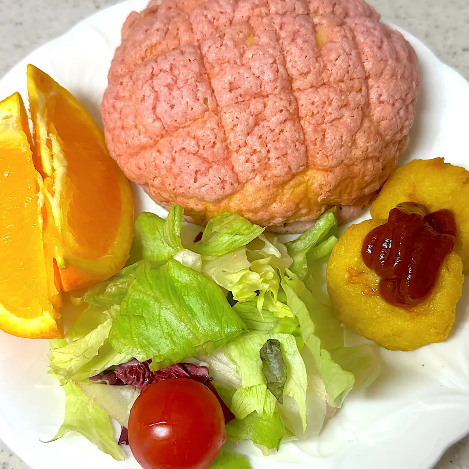 いちごメロンパンモーニング|besさん
