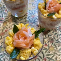 カップで、ちらし寿司|まきてふぅさん