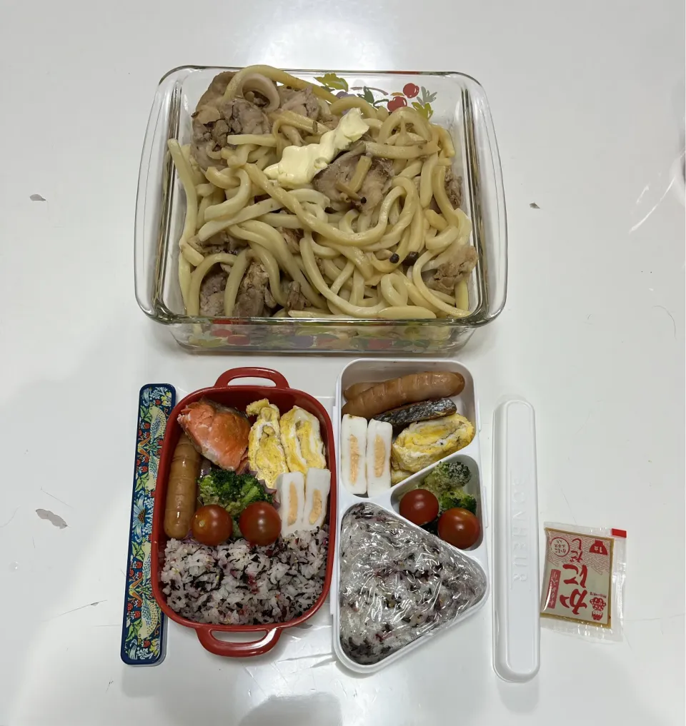 パパ弁・母弁・置き飯。☆焼きうどん（置き飯）☆梅ひじきご飯☆卵焼き☆鮭☆ウインナー☆明太マヨはんぺん☆プチトマト☆ブロッコリーのソテー☆みそ汁（パパ弁）|Saharaさん