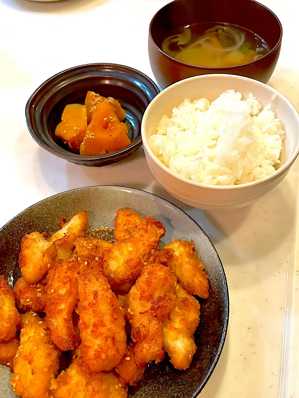 おっさん飯　かぼちゃの煮付け　ささみフライ　汁|ひげおやじさん