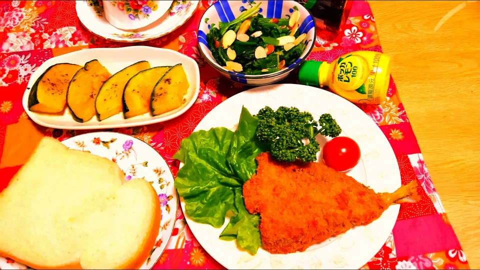 鯵フライ。かぼちゃのソテー。ほうれんそうのアーモンド合え。|りささん