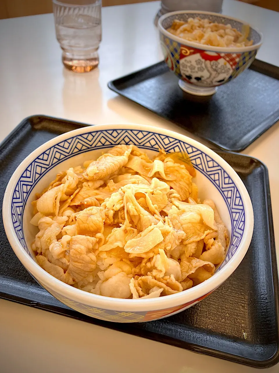 吉野家で母とランチの豚丼|akopeko ◡̈⋆さん